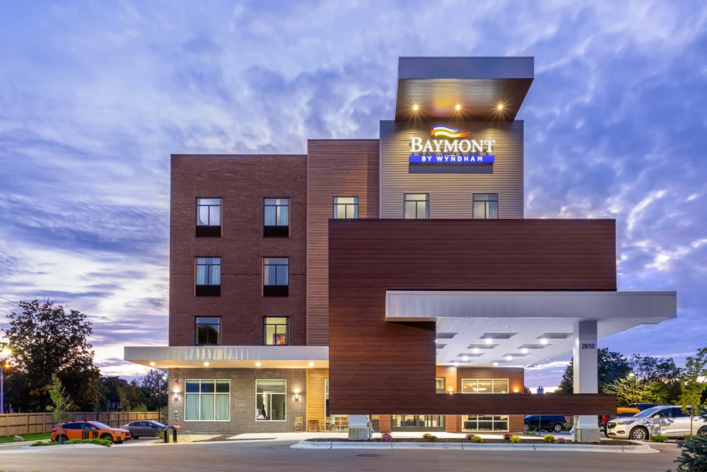 Hotel of the Arts Baymont Inn & Suites