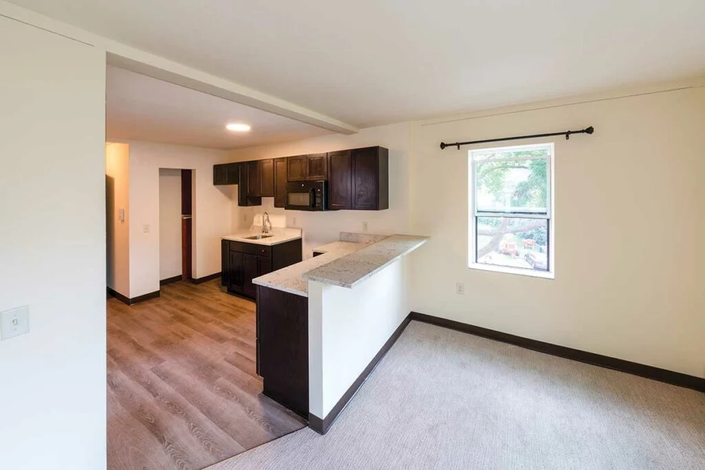 Osborn Apartments room