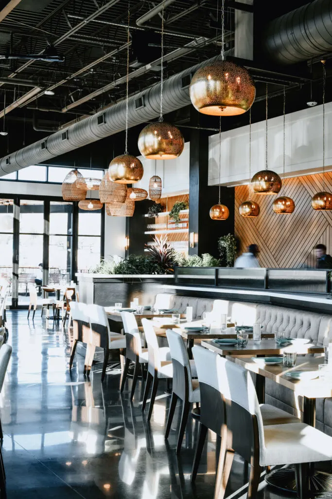 Amara Madison dining area