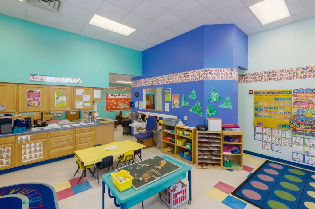 Campus for Kids - Dark blue wall