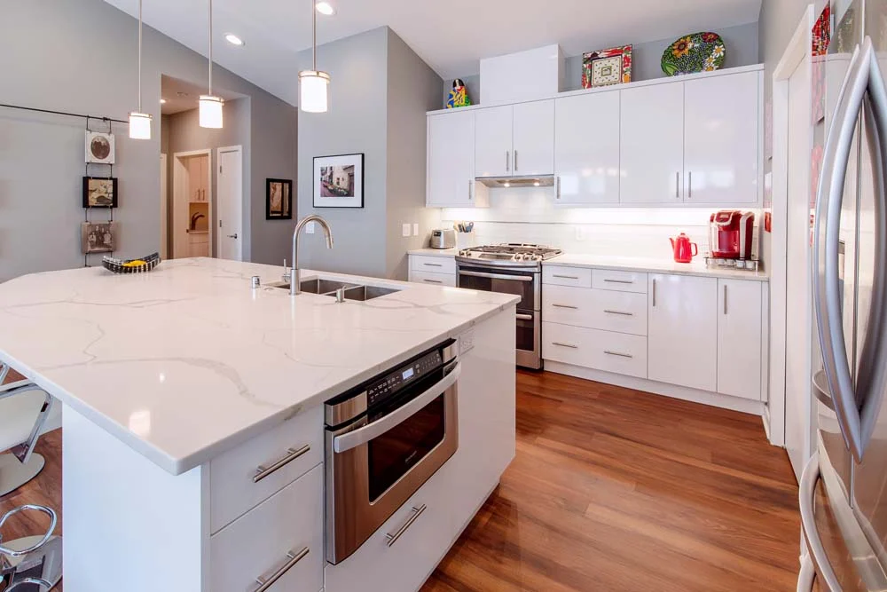 Glen Wood Heights Condominium Homes kitchen 2