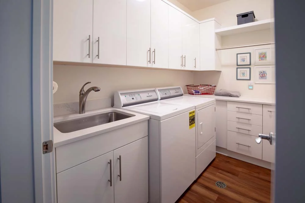 Glen Wood Heights Condominium Homes laundry room