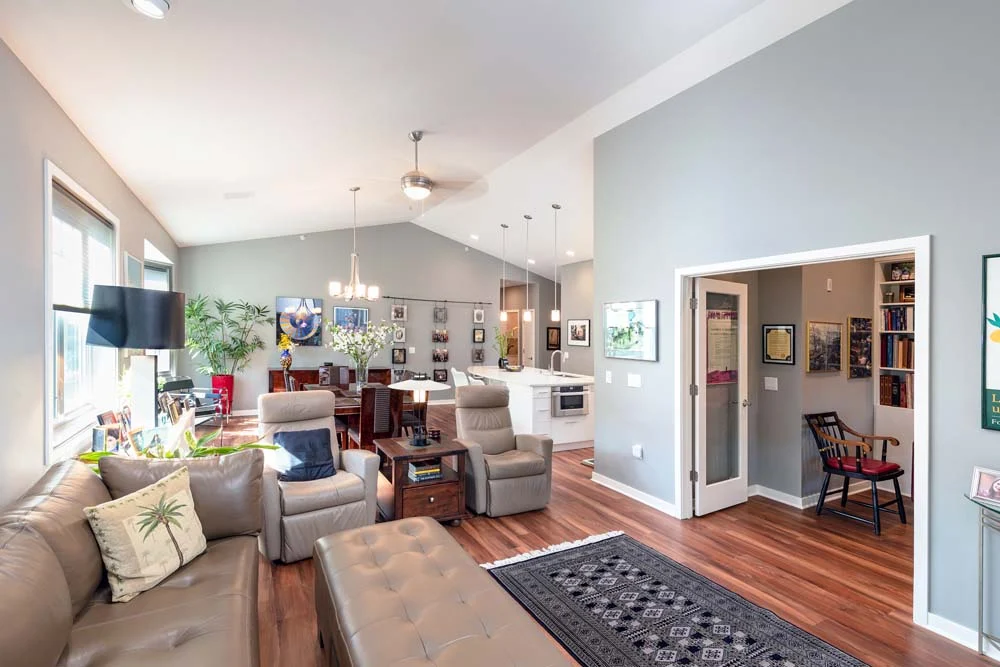 Glen Wood Heights Condominium Homes living office dining