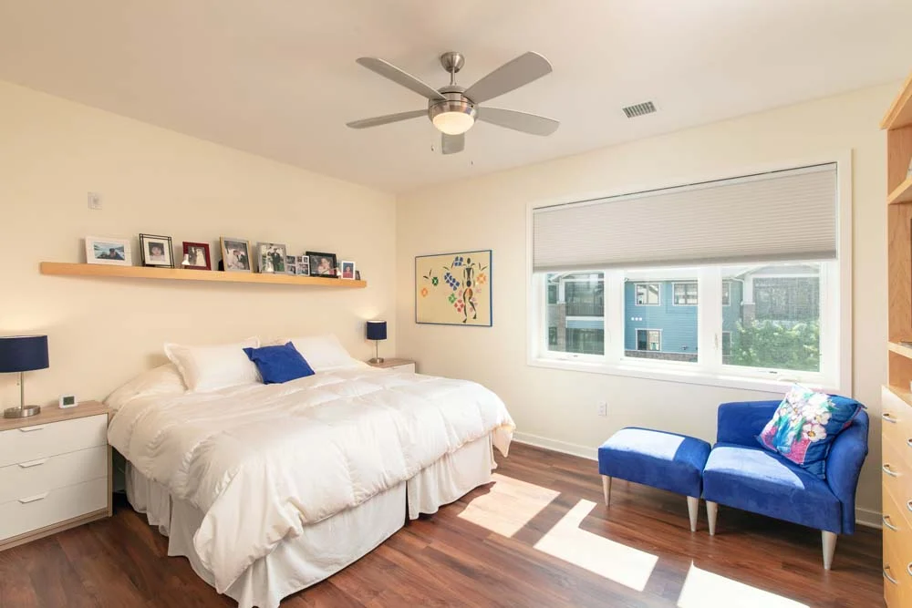 Glen Wood Heights Condominium Homes master bedroom