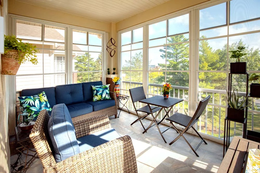 Glen Wood Heights Condominium Homes screen porch
