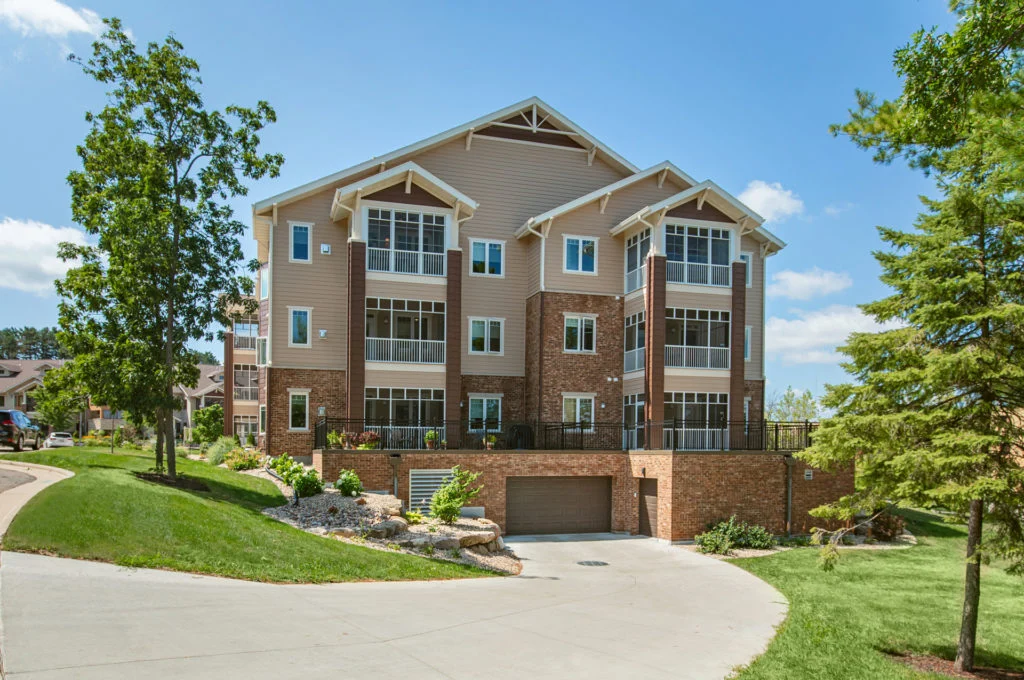 Glen Wood Heights Condominium Homes underground parking
