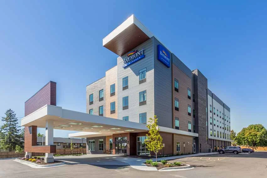Hotel of the Arts Baymont Inn & Suites