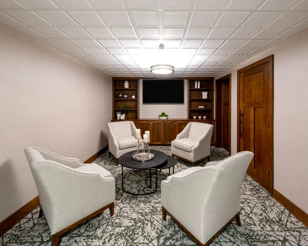 TPC Wisconsin - Remodeled lounge
