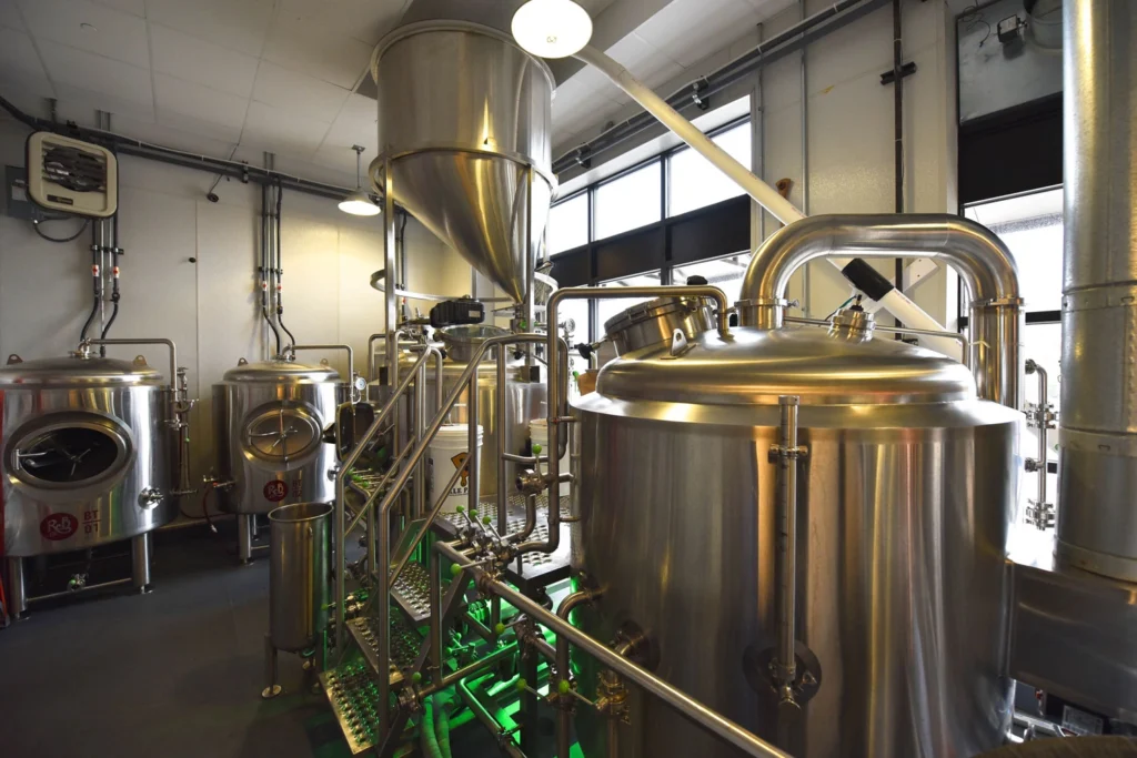 Rockhound Brewing room