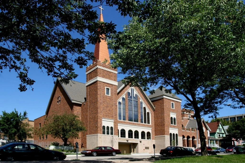 Wisconsin Lutheran Chapel & Student Center - Castle-inspired design