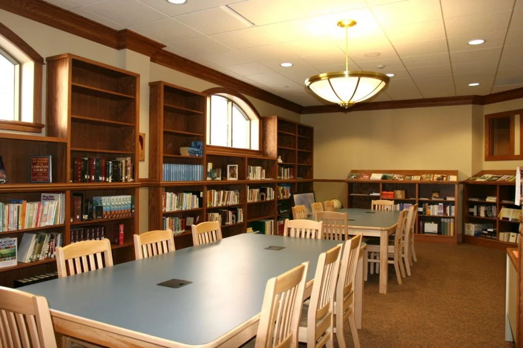 Wisconsin Lutheran Chapel & Student Center - Library with individual and small-group study areas